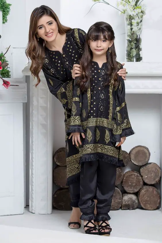 Black Mother Daughter Photoshoot Outfit Ideas