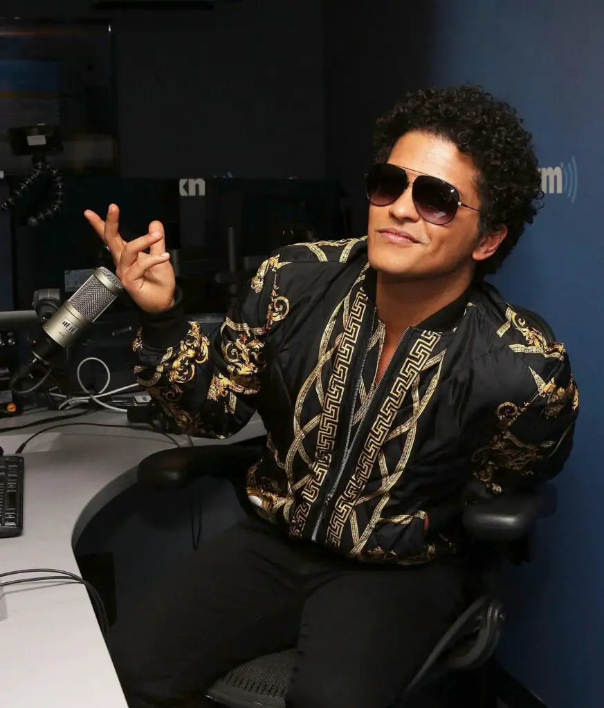 Bruno Mars Versace Outfit