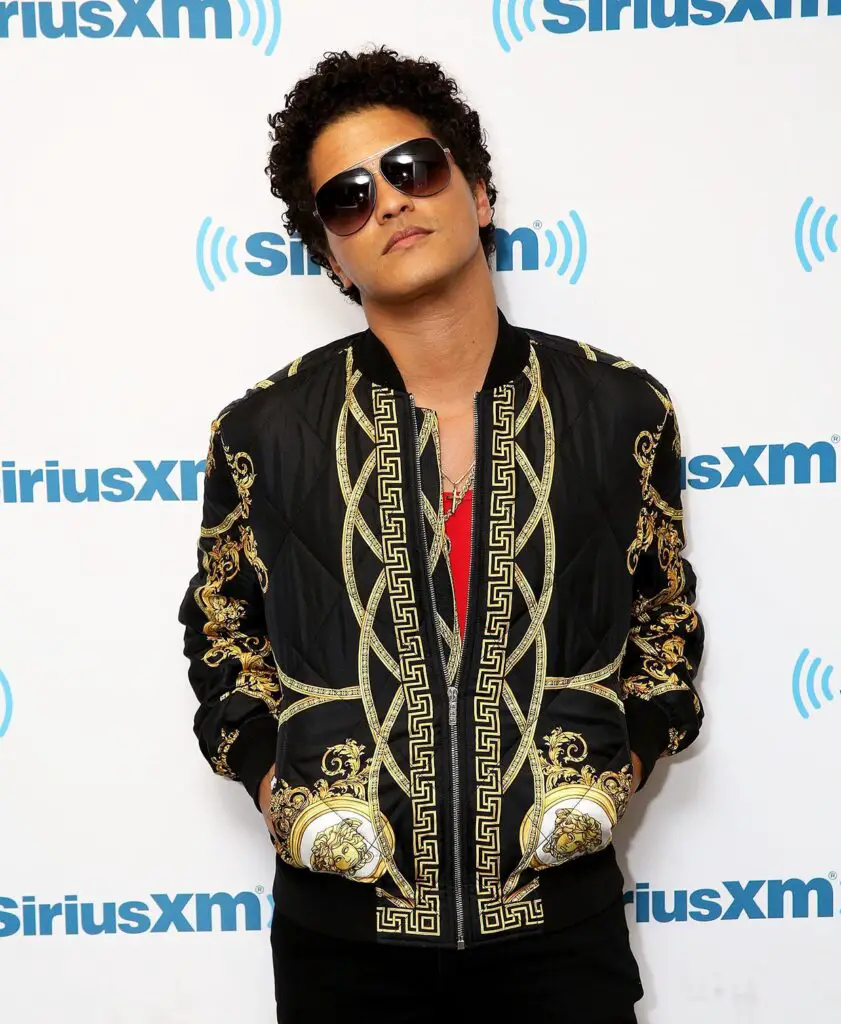 Bruno Mars Versace Outfit